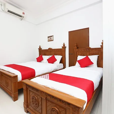 Super Oyo 89435 Nusantara Group Hotel Jertih Exterior photo