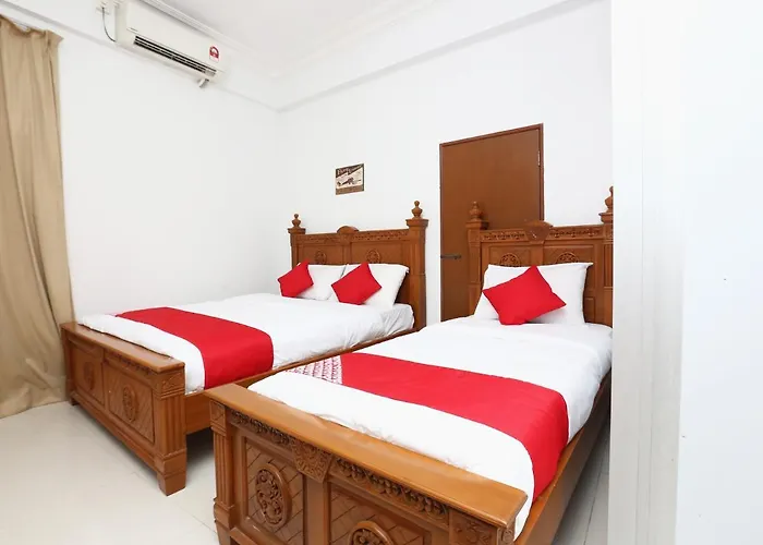 Super Oyo 89435 Nusantara Group Hotel